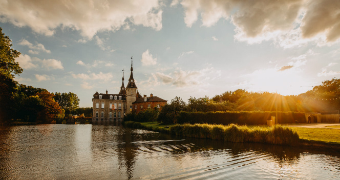 Paradise City - Ribaucourt Castle