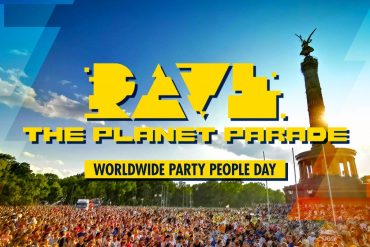 Rave the planet (image by Sebastian Wischmann)