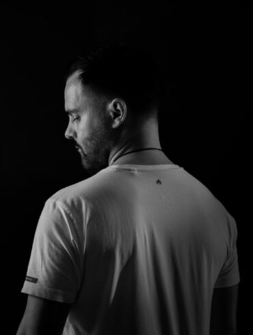 Interview with Belgian talented DJ & producer, Adjust (BE).